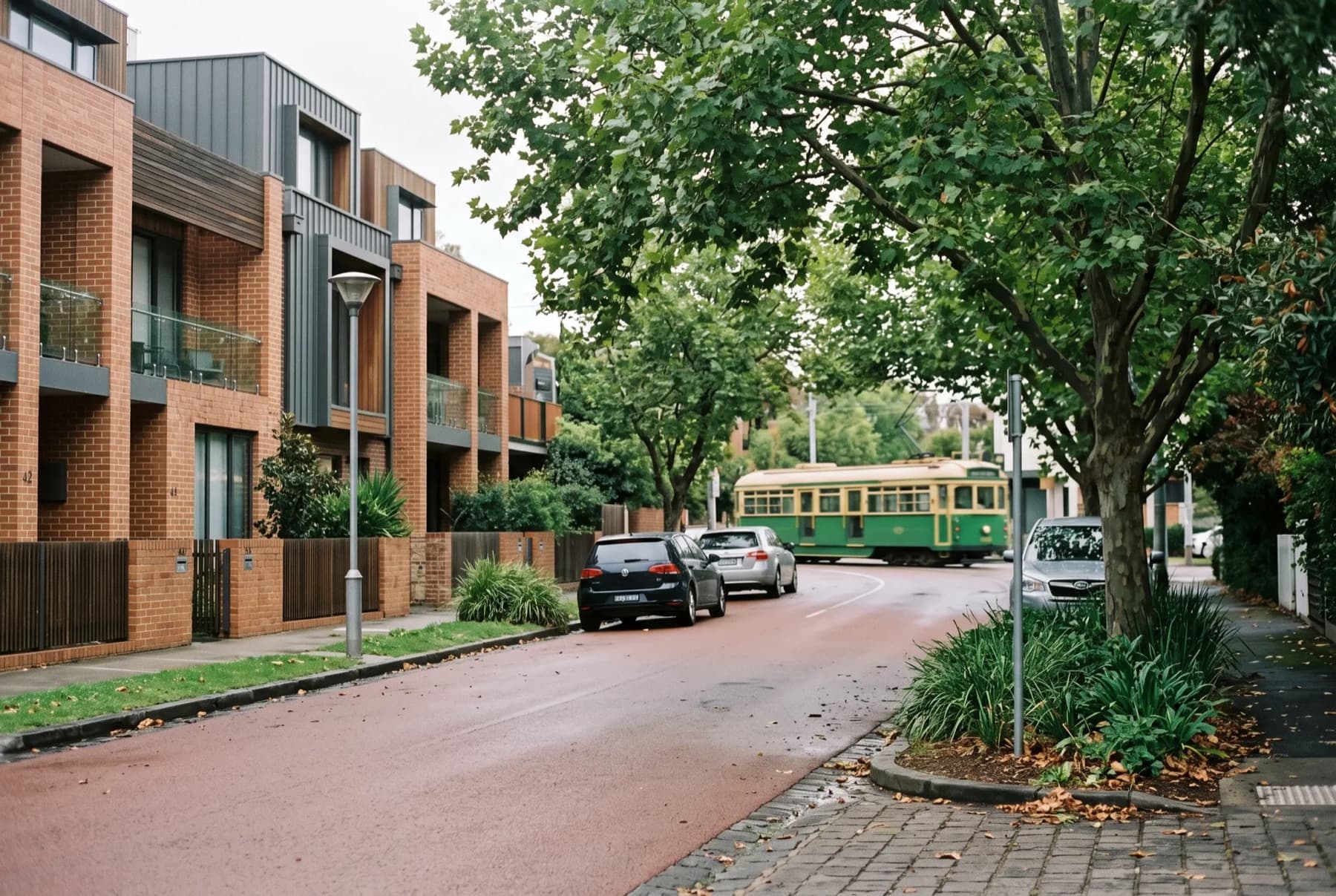 Sarah M., Investor · Melbourne